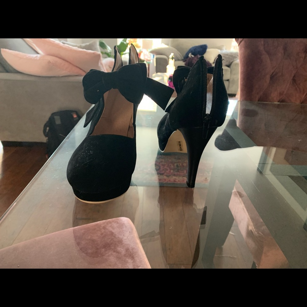 Black bow tie shoes. Never worn